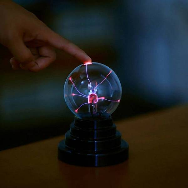 Тесла плазмова куля електрична з блискавками 7,5 см