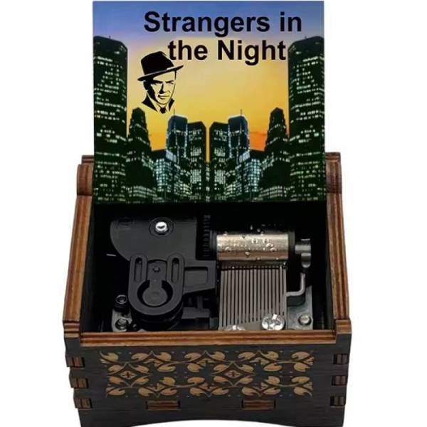 Дерев'яна музична шкатулка "Strangers in the Night"